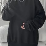 Black Men's Loose Solid Sweatshirt, Casual Crew Neck Long Sleeve Top For Outdoor